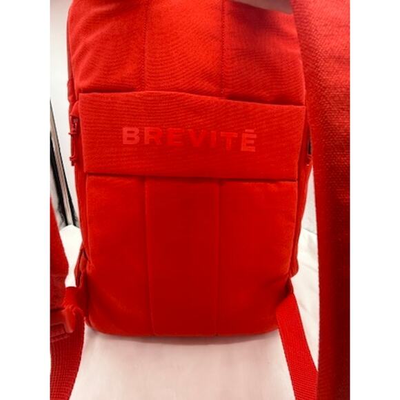 Brevitē The Backpack Red Minimalist Everyday Travel Laptop Bag - Picture 6 of 16